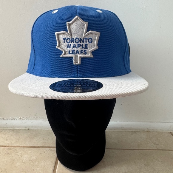Toronto Maple Leafs Promo Snapback Cap - Picture 1 of 3